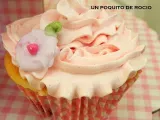 Receta Cupcakes de vainilla con buttercream de fresa