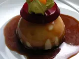 Receta Esfera de tiramisú, con gelatina de fresas, una versión renovada del postre clásico